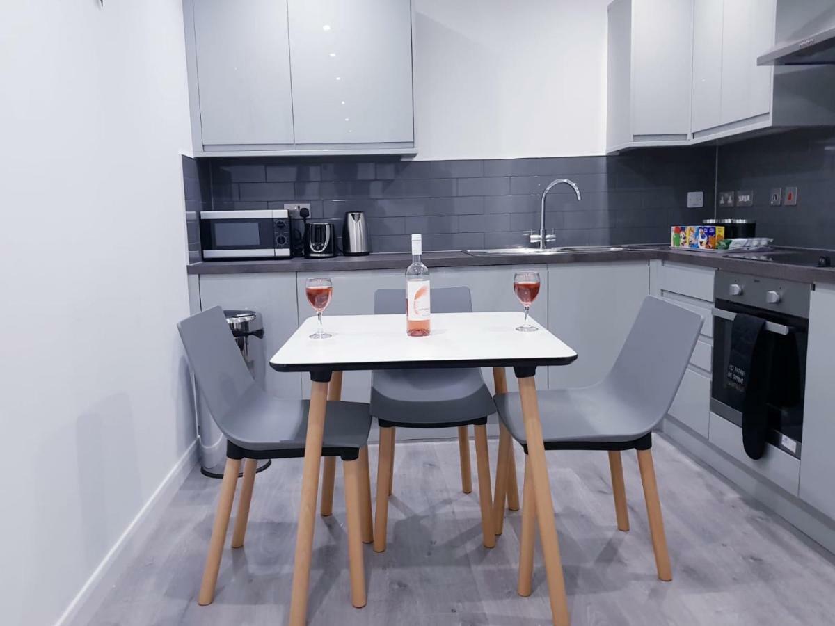 Z Home Apartments Leicester Exterior foto