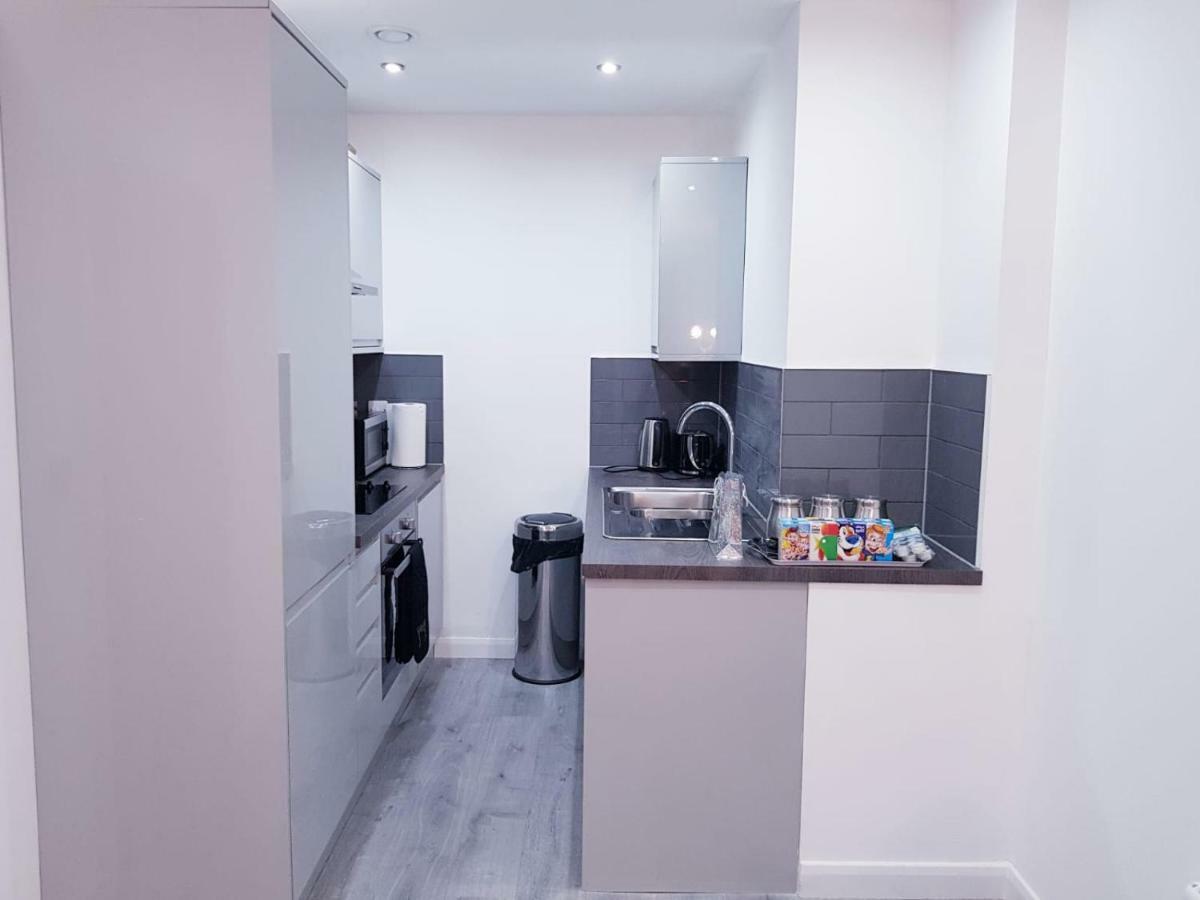 Z Home Apartments Leicester Exterior foto