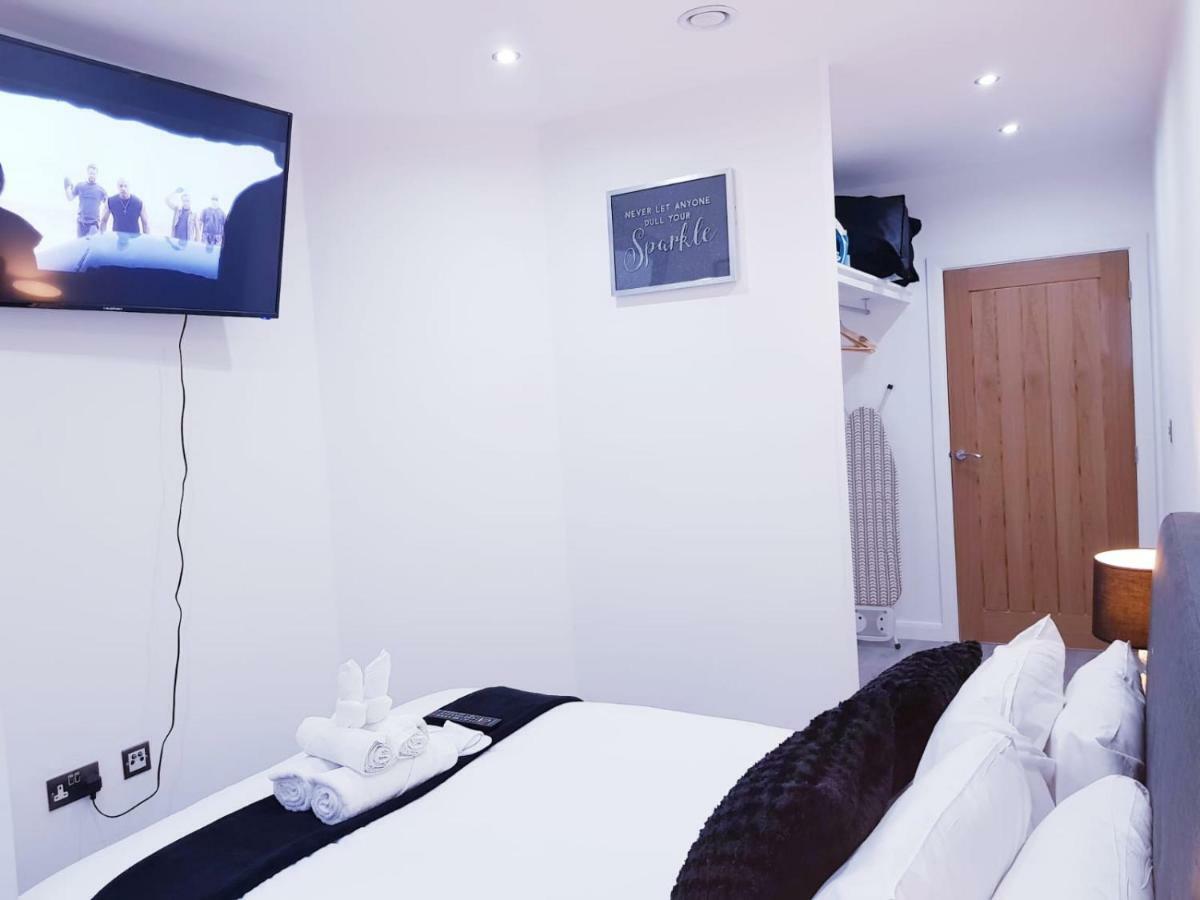 Z Home Apartments Leicester Exterior foto